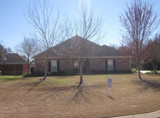 111 Magnolia Cir, Natchitoches, LA 71457