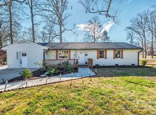 908 Woodside Dr, Kings Mountain, NC 28086