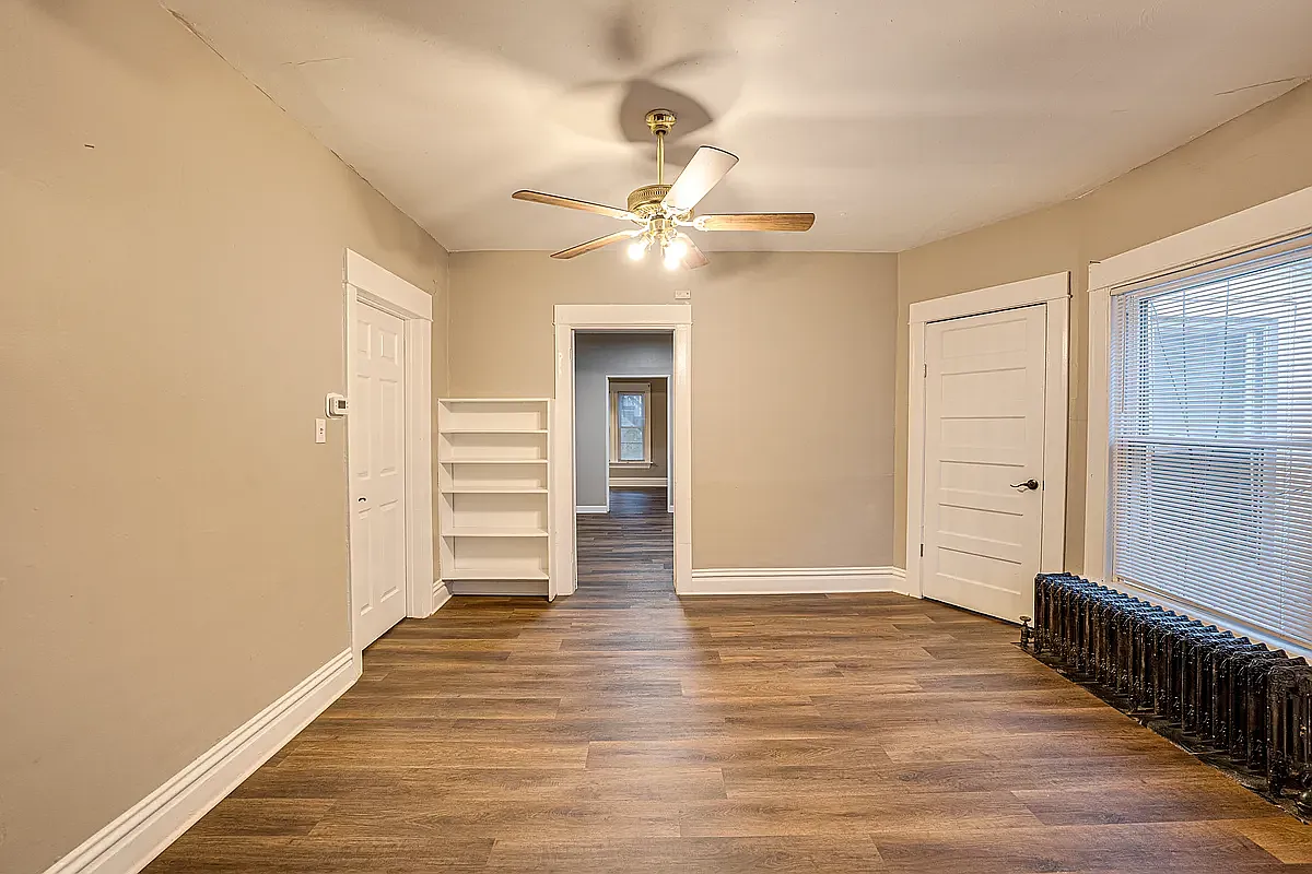3 bed, 700 sqft, $1,750 — Photo 4