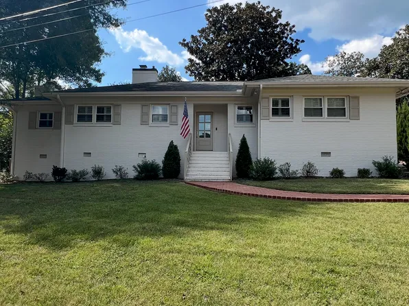 2711 Toxey Dr, Raleigh, NC 27609