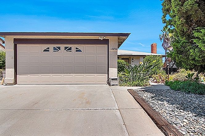 1st image of 4494 Sunburst Dr