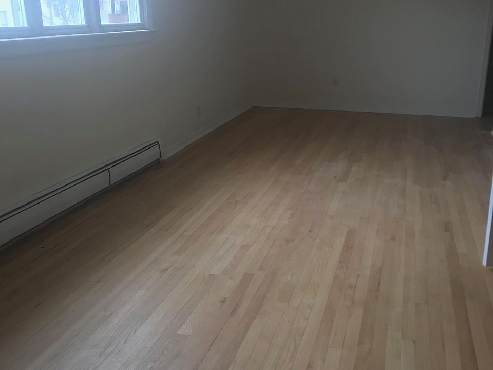 1st image of 107 Arlington Blvd #2