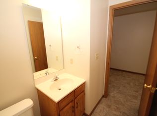 1418 Alberta Dr, Saint Charles, MO 63303