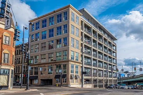353 W 4th St #501 Photo 1