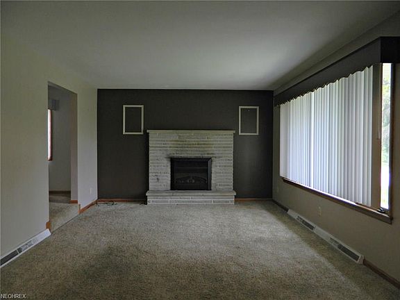 5th image of 1005 Park Cir