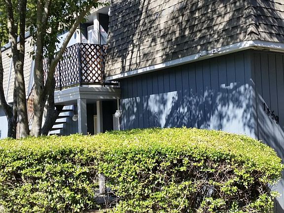 3rd image of 1459 N Camino Alto APT 106
