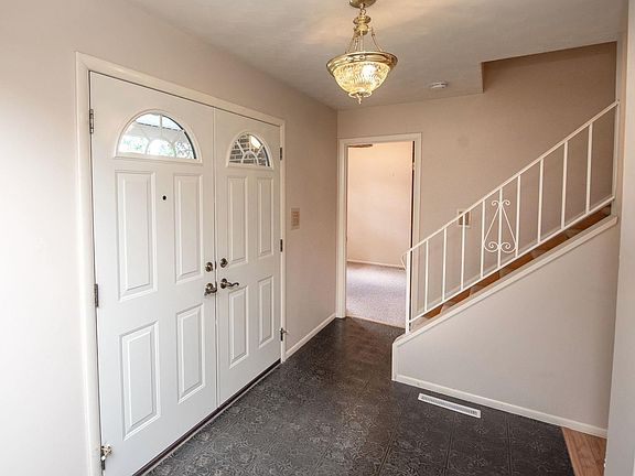 4th image of 630 Eden St