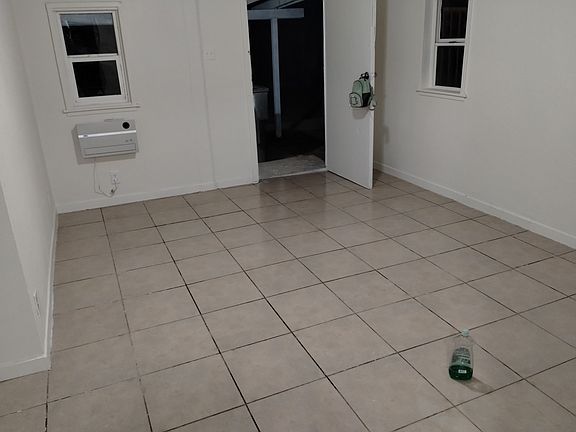 5th image of 5894 Crest Ave APT B