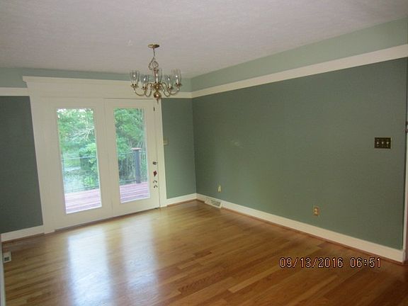 4th image of 216 Tammie Ln
