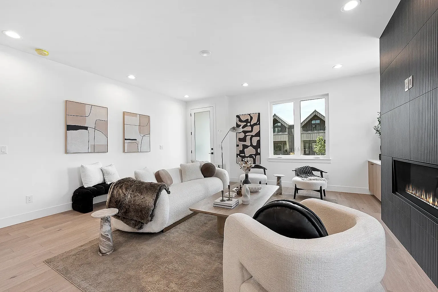 4 bed, 2350 sqft, $5,000 — Photo 4