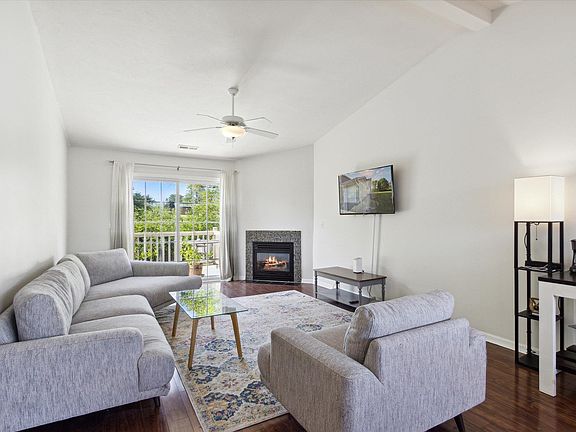 4th image of 5035 Diane Ct