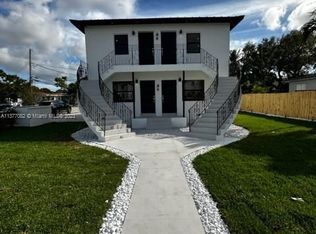 1345 SW 37th Ave #4, Miami, FL 33145