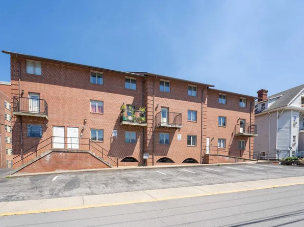 301 1st St, Morgantown, WV