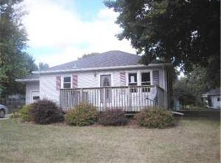 646 Mineral Springs Rd NE, Owatonna, MN 55060