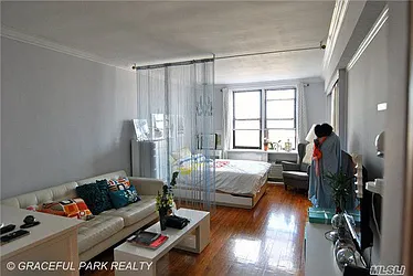 Sold by Graceful Realty LLC