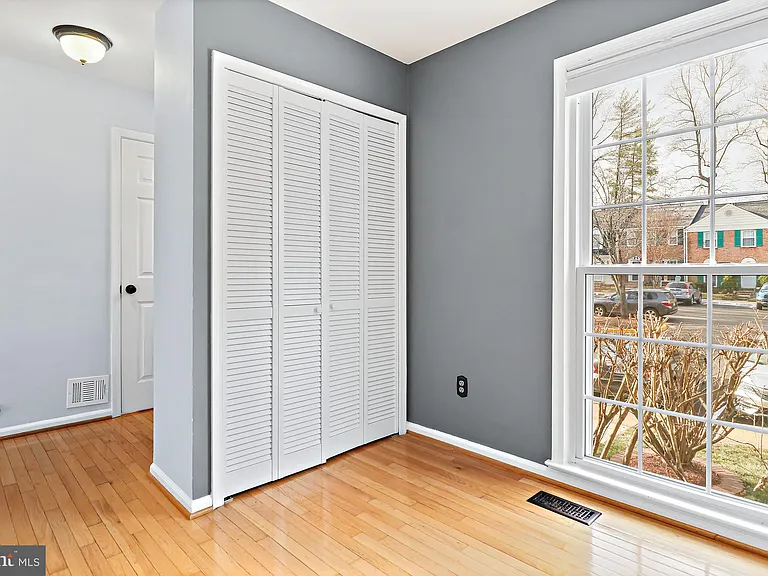9553 Cherry Oak Ct — Photo 12