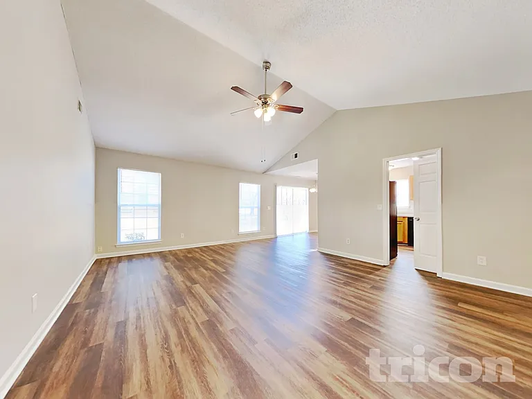 2 Beagle Ct — Photo 3