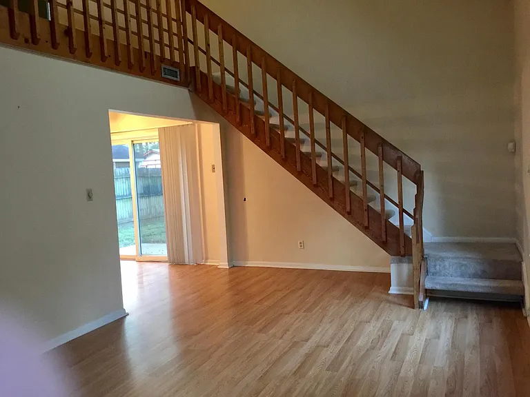 Delaney St — Photo 14