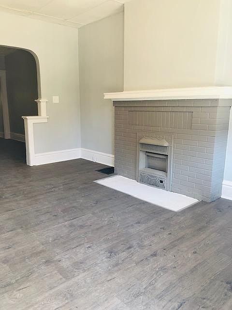 1st image of 937 Linwood Ave