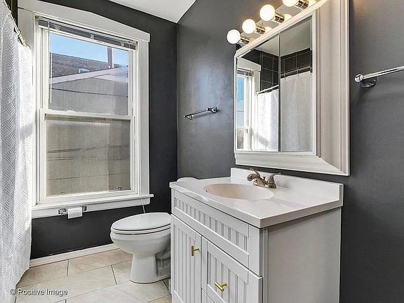 5th image of 1448 W Blackhawk St #2