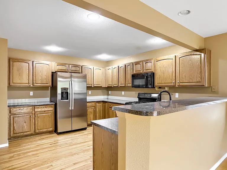 10522 Taylor Ave — Photo 4