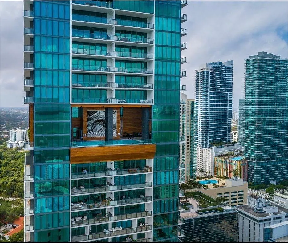 1 bed, 1.5 bath, 892 sqft, $5,600 — Photo 1