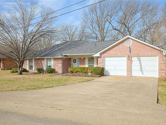 4th image of 412 Creekside Dr