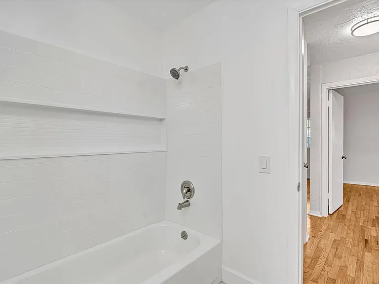 1540 Alhambra Dr #A — Photo 20
