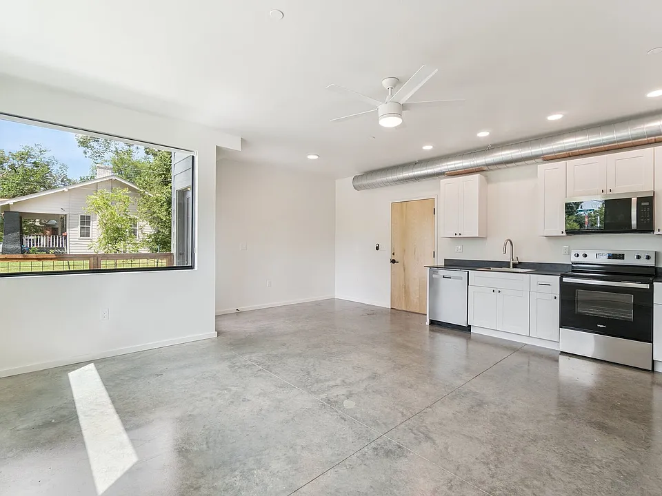 1540 NW 30th St