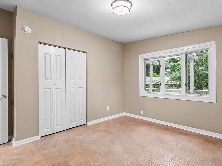 1111 Bruns Ln — Photo 17