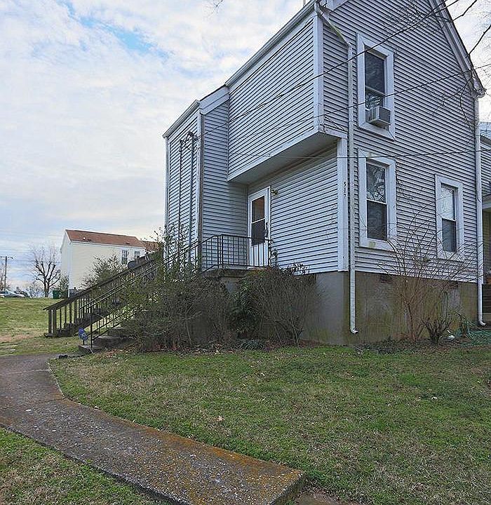 1st image of 517 Amquiwood Ct