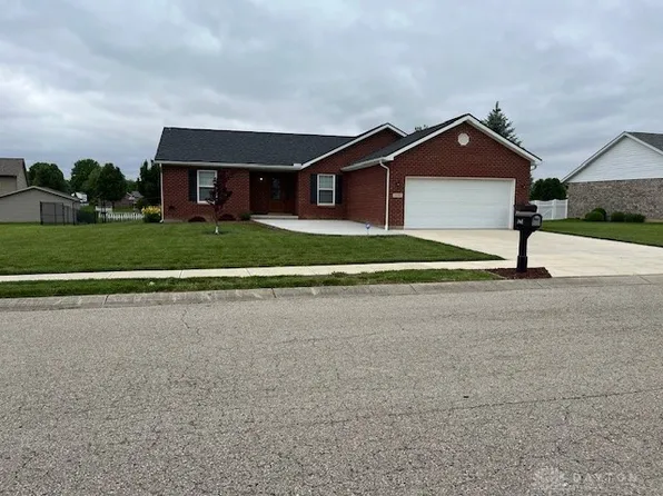 125 Honeysuckle Way, Eaton, OH 45320