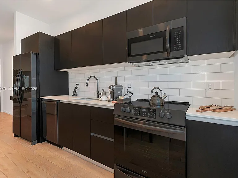 398 NE 5th St #4001 — Photo 46