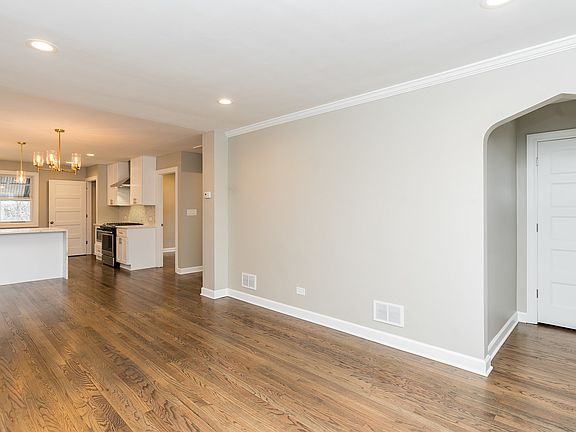 5th image of 5536 S Nashville Ave