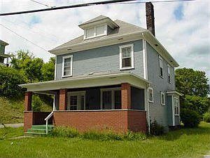 2nd image of 120 Maryland Ave