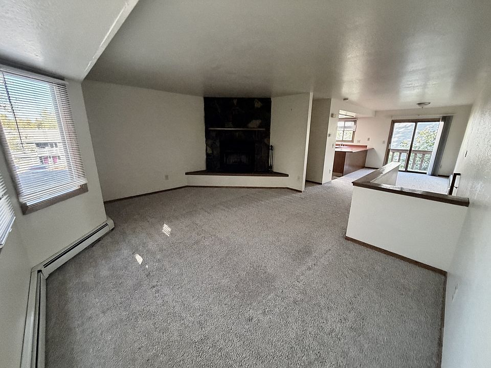 1st image of 734 E 76th Ave APT 1
