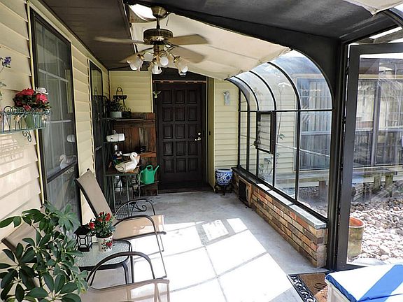 4th image of 539 Whippoorwill Dr
