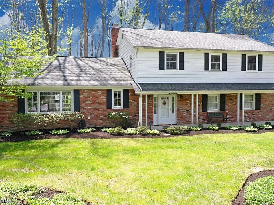1st image of 217 Hawthorne Dr