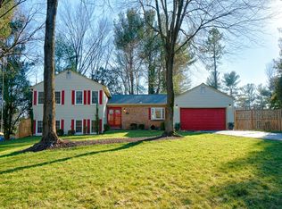 1521 Gingerwood Ct, Vienna, VA 22182