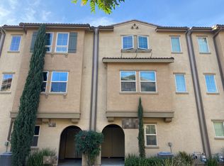 7239 N Cedar Rd, Van Nuys, CA 91405