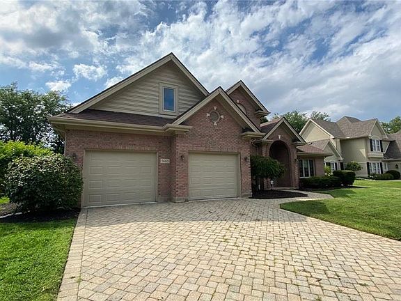 3rd image of 5665 Stone Lake Dr