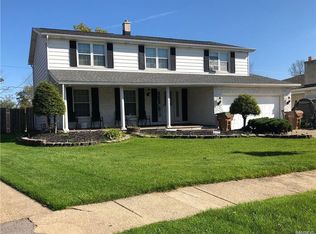148 Prince Dr, Depew, NY 14043
