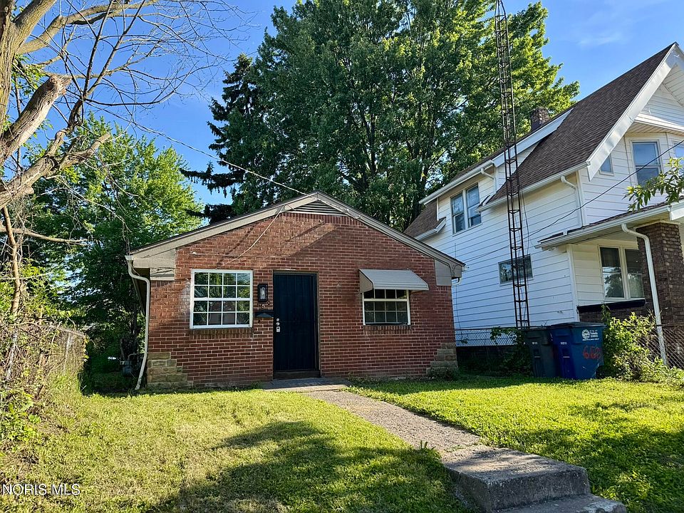 1st image of 660 Maywood Ave