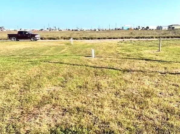 278 Seaview St, Sargent, TX 77414