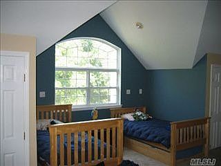 4th image of 21 Gaines Ave