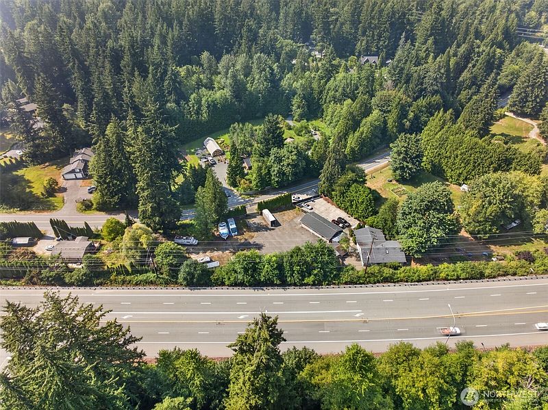 2nd image of 18701 Ave Snohomish