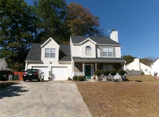 27 Central Park Dr, Hapeville, GA 30354