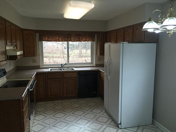 4th image of 8213 Moubray Dr