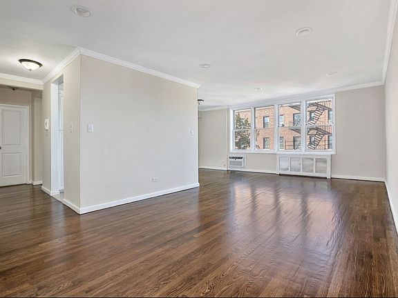 3rd image of 150 Hawthorne St APT 5N