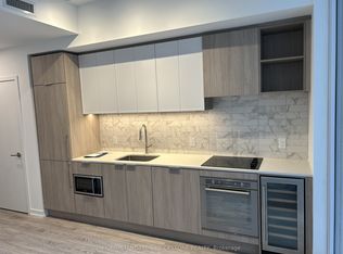 2020 Bathurst St #739, Toronto, ON M5P 2B9